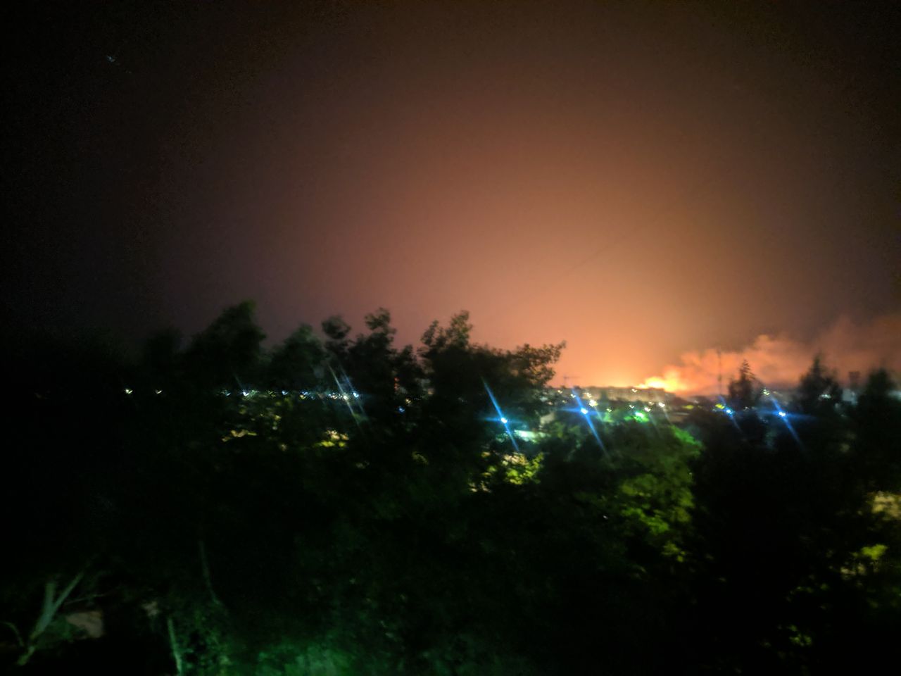Бердянск опять в огне: фото и видео последствий нового взрыва