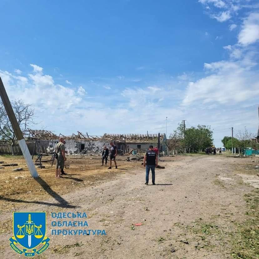 Нічний удар РФ по Одесі та області: вщент зруйновано будинки, поранені четверо дітей – фото