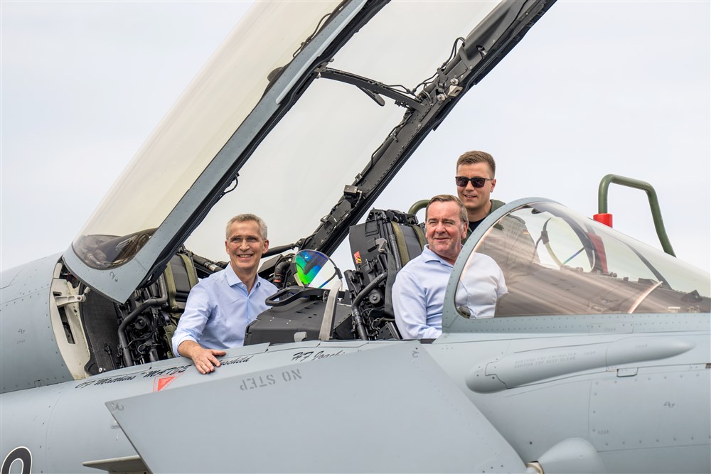 NATO secretary general Jens Stoltenberg and German defence minister Boris Pistorius. Photo: EPA