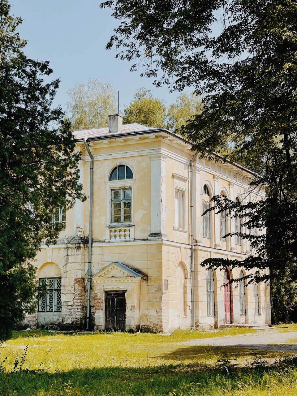 Палац Потоцьких. Фото: Цвітана Горобівська