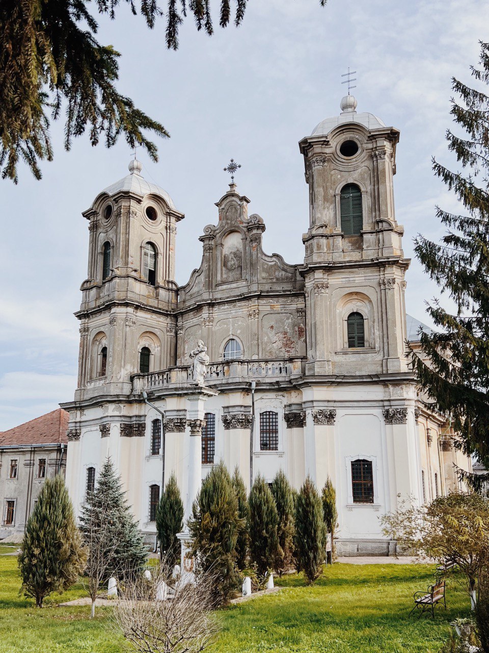 Городенка, костел Непорочного Зачаття Діви Марії. Фото: Цвітана Горобівська