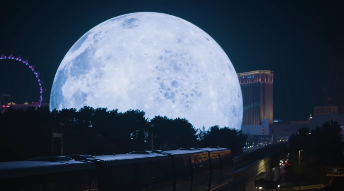 Гигантская сфера-экран в Лас-Вегасе превратилась в Землю, Луну и Марс – фото, видео