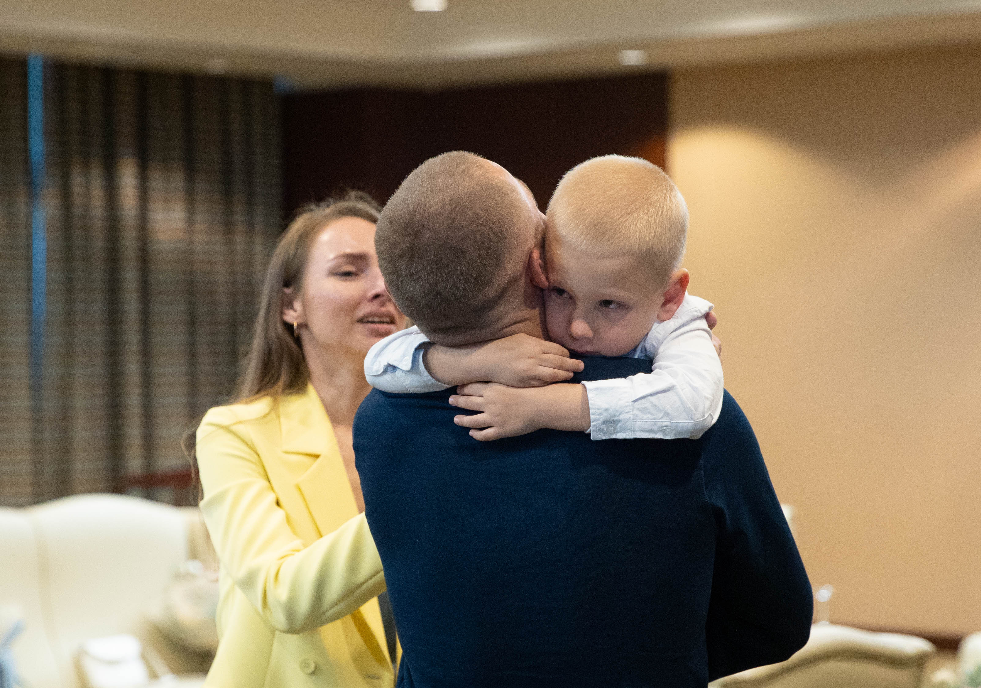 "Морпіхів треба витягати". Як сестра "Волини" понад рік боролась за повернення брата з полону