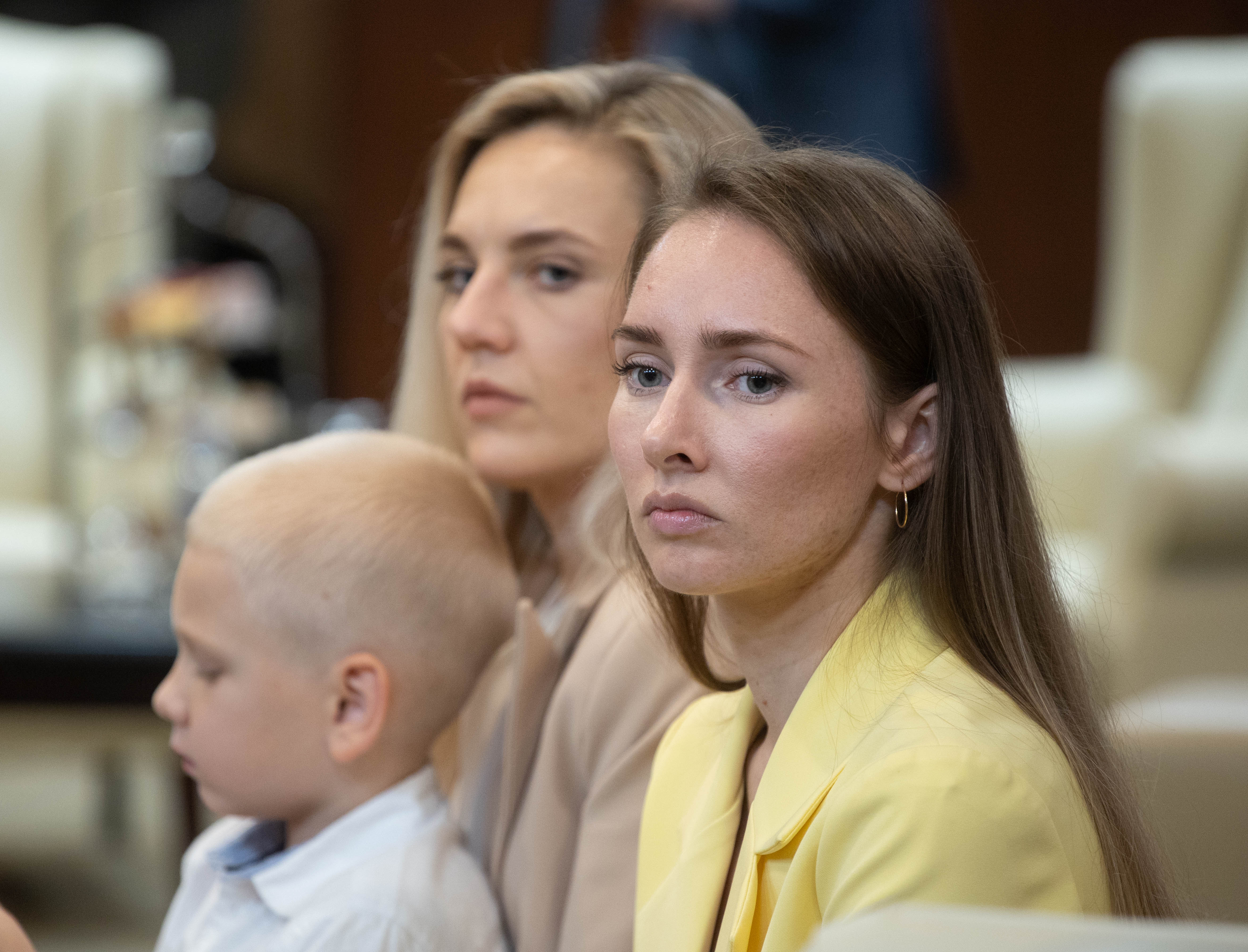 "Морпіхів треба витягати". Як сестра "Волини" понад рік боролась за повернення брата з полону