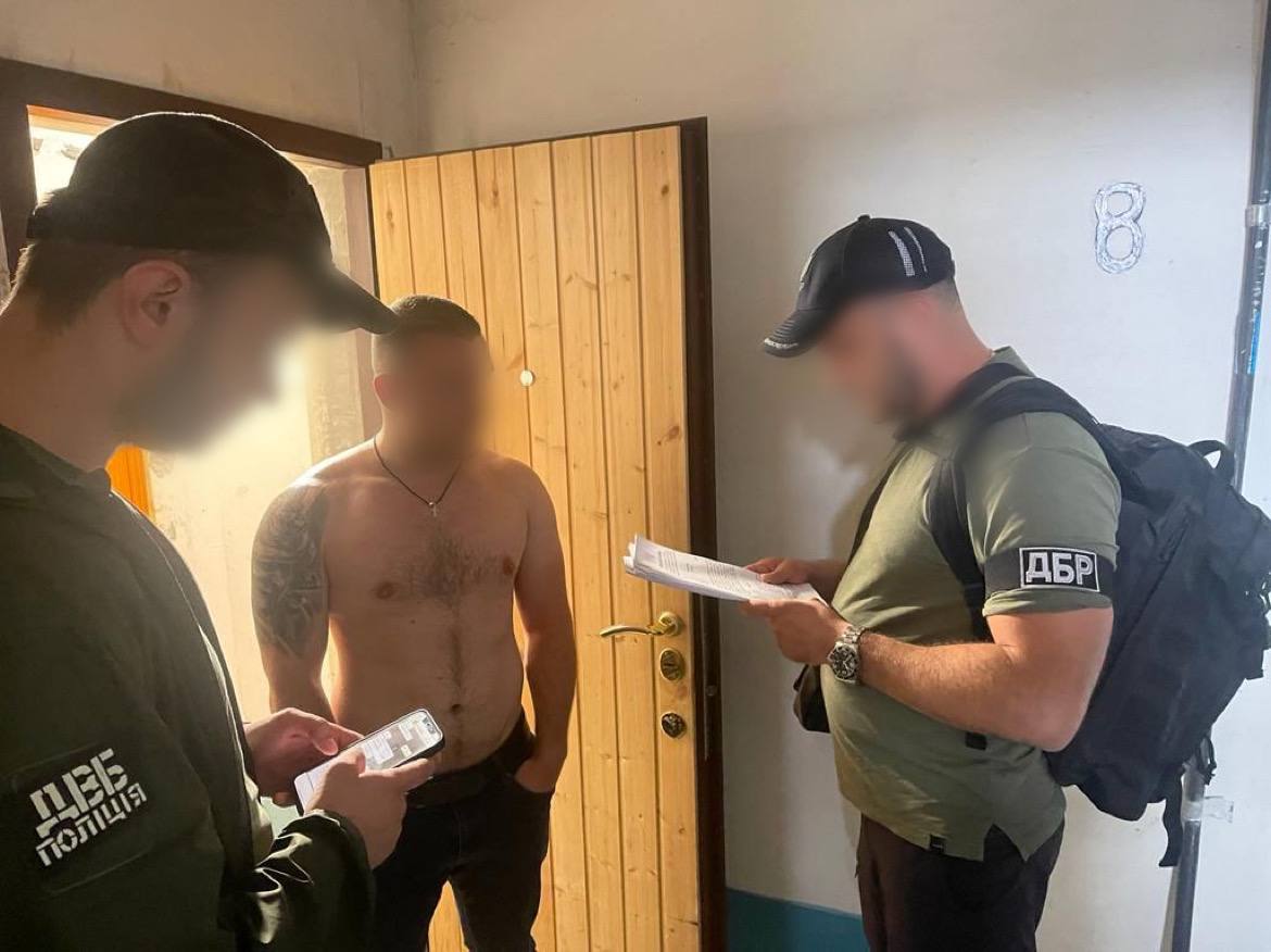 Фото: ОГП Руководителей райотдела полиции Днепропетровской области подозревают в крышевании бандитов