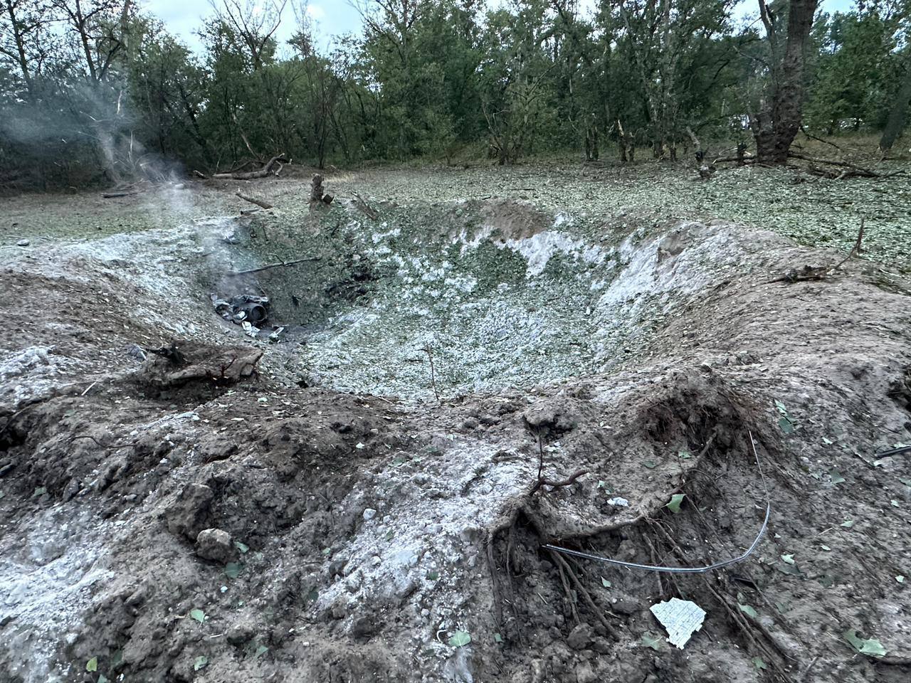 Фото – Малашко Росія атакувала ракетами готель у Запоріжжі, є загибла – фото і відео з місця прильоту