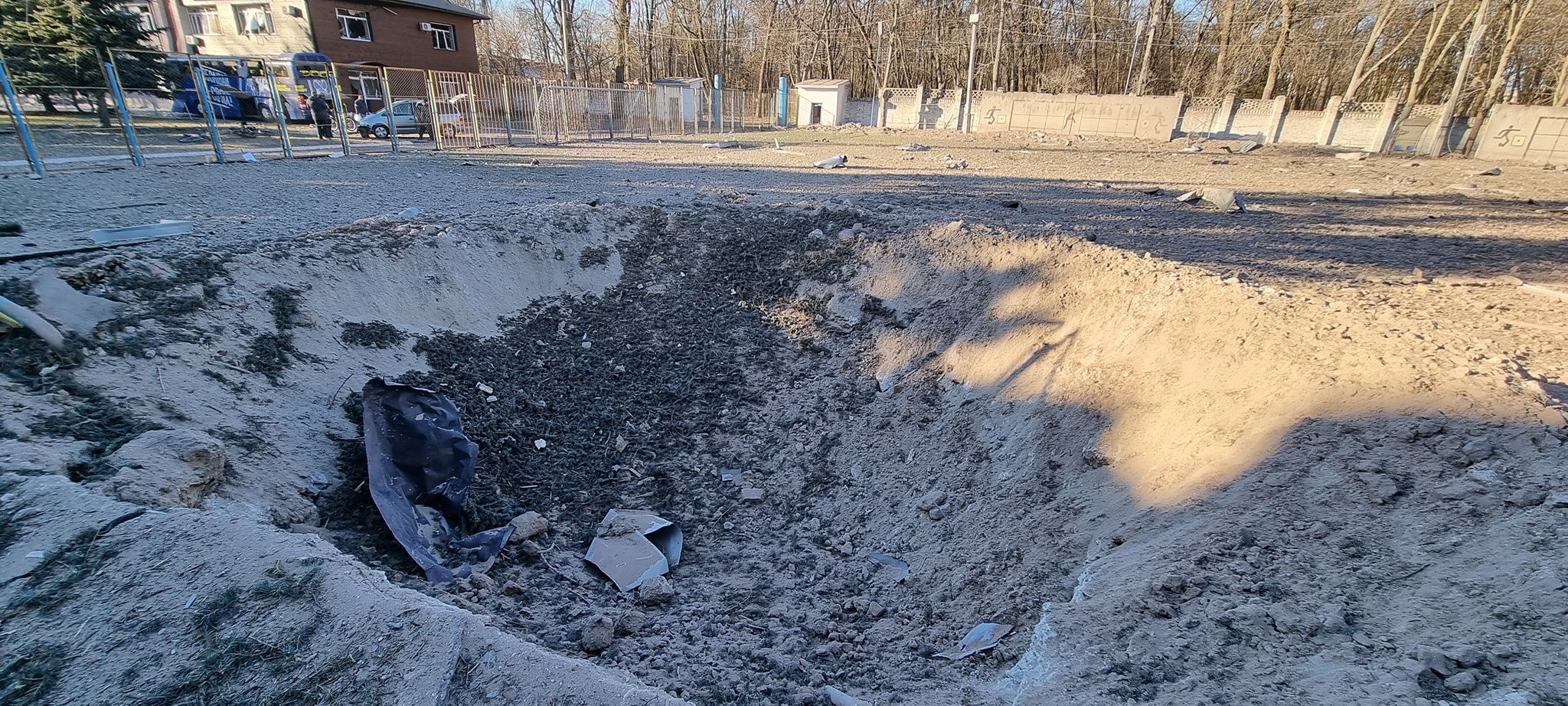 Стадион имени Гагарина после бомбардировки (Фото – Facebook Viacheslav Chaus) Стадион имени Гагарина после бомбардировки (Фото – Facebook Viacheslav Chaus)