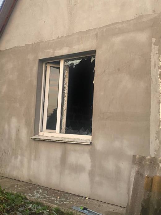 Фото: Київська обласна прокуратура Уламки збитої російської ракети впали на будинки в Київській області, є постраждалі – фото