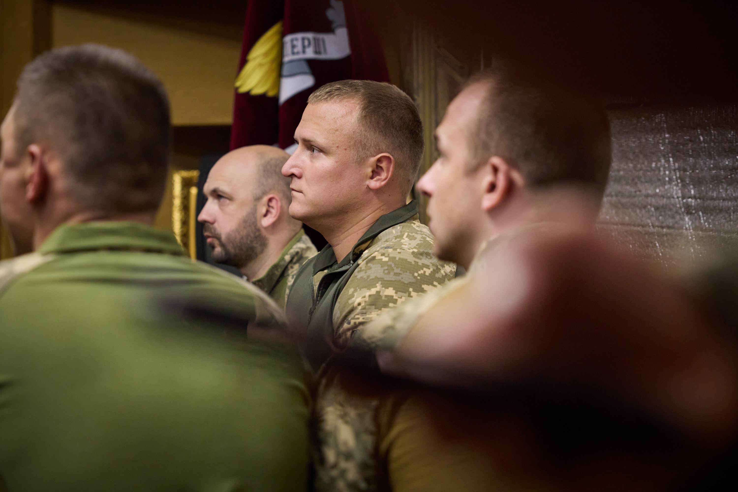 Фото – ОП "Все мощные". Зеленский поехал к боевым бригадам ВСУ на Донбасс и Запорожье: фото, видео