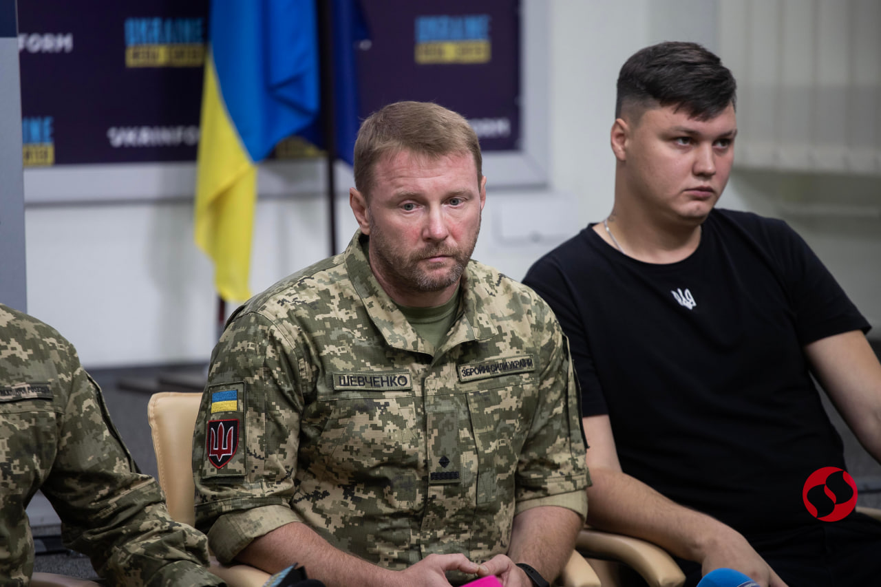 Военнослужащий, автор цикла документальных фильмов о разведке Артем Шевченко (Фото: Валентина Полищук/LIGA.net) Военнослужащий, автор цикла документальных фильмов о разведке Артем Шевченко (Фото: Валентина Поліщук/LIGA.net)