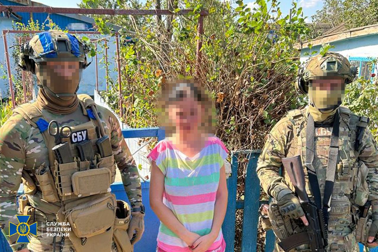 У Херсоні взяли сім'ю організаторів "референдуму" РФ: думали, що про них не згадають – СБУ