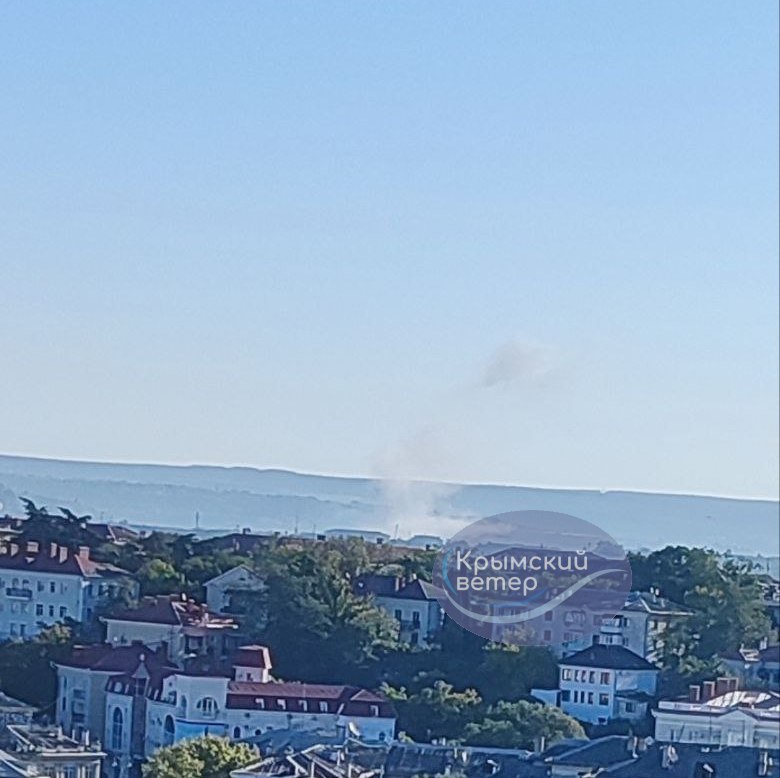 У Севастополі другий день поспіль вибухи – фото