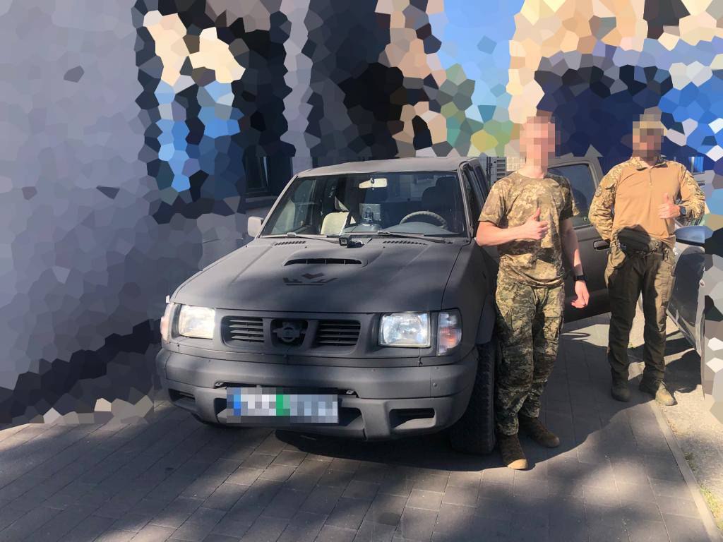 Ще 4 авто на передову: Favbet Foundation системно підтримує ЗСУ
