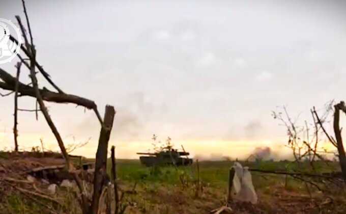 Leopard та Bradley прикривають ЗСУ на Мелітопольському напрямку – відео бою