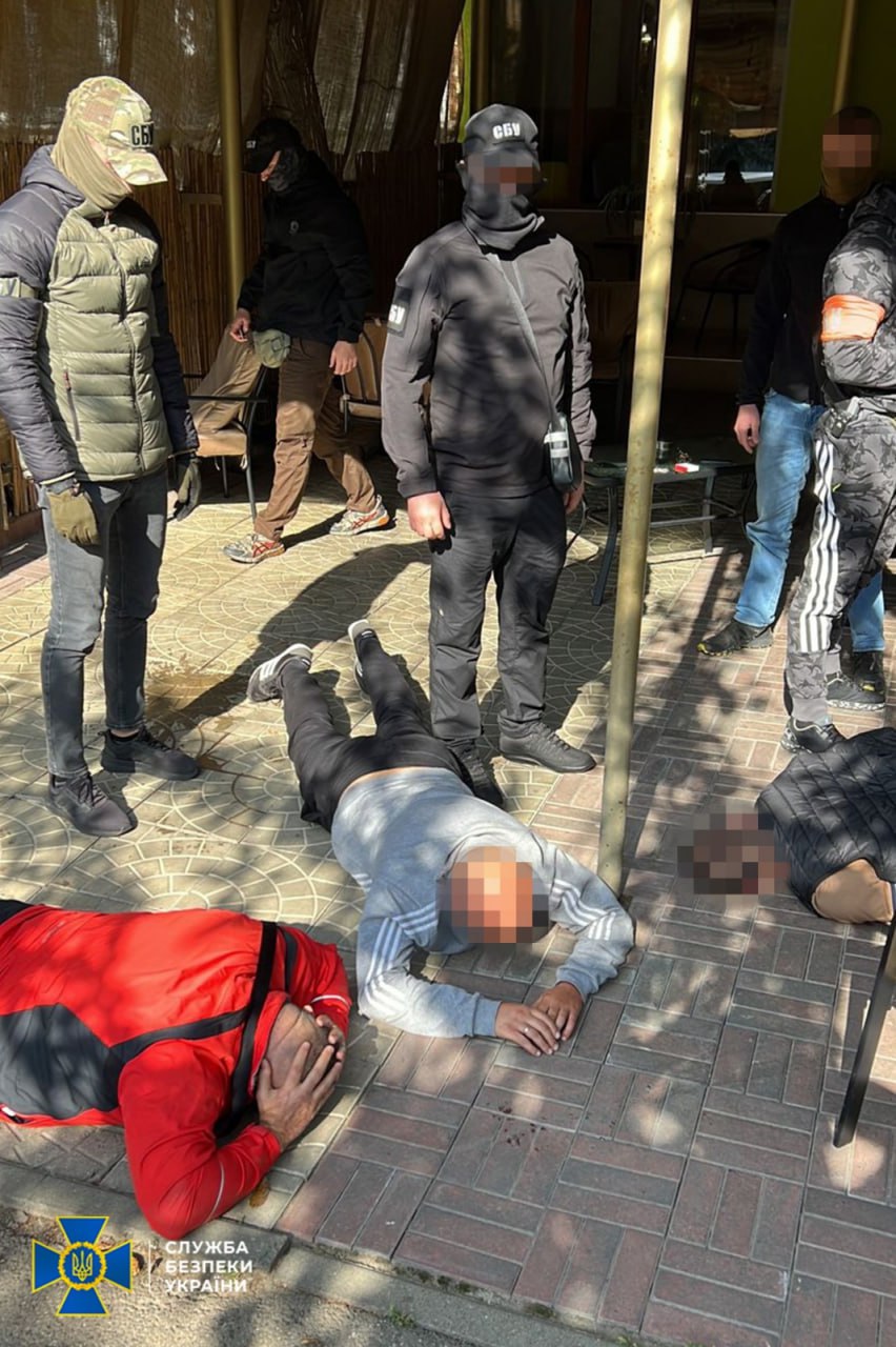 СБУ: Затримано кума Медведчука, його банда займалась рекетом – відео, фото