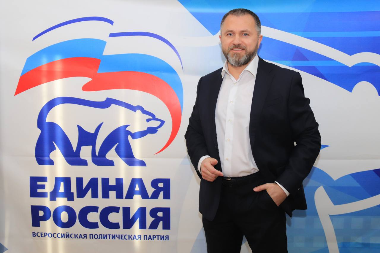 Схеми: Директор колишніх Епіцентрів на окупованому Донбасі отримував зарплату від Герег