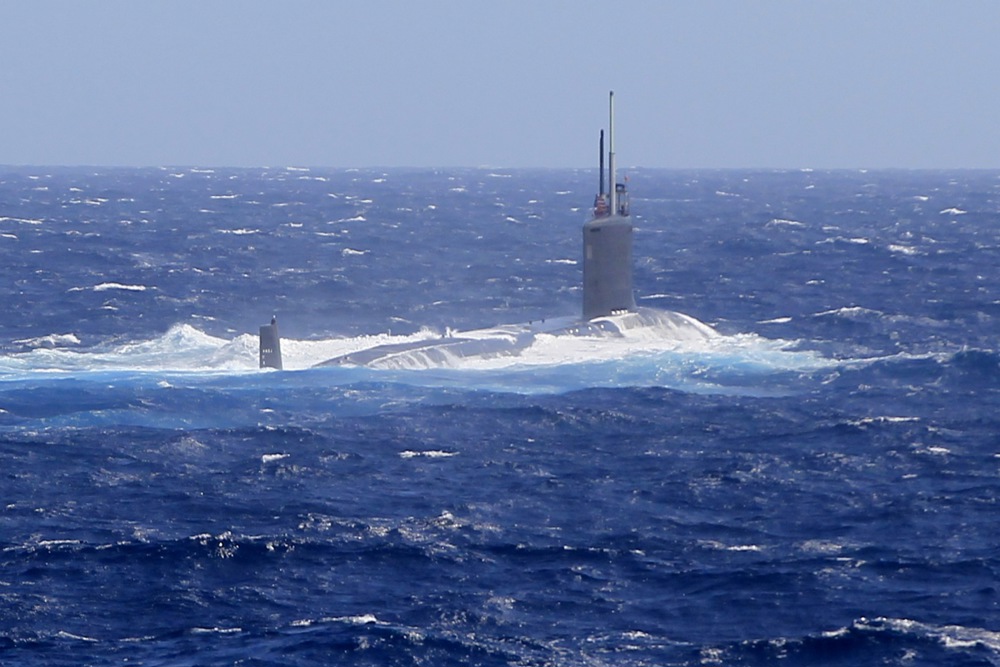 Атомная подводная лодка ВМС США во время учений в Карибском море, 2022 (фото – Рикардо Мальдонадо/EPA)