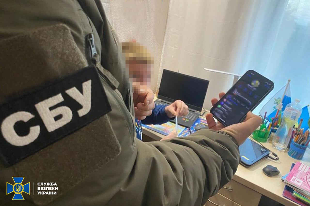 СБУ: Спецслужби Росії вербували українських підлітків для антисемітських провокацій – фото