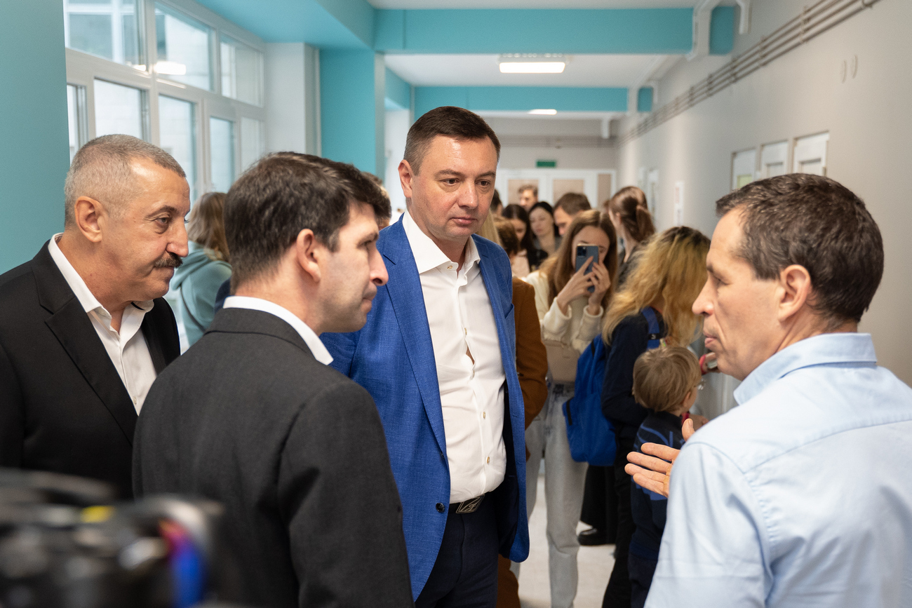 Больница "Охматдет" получила современное медицинское оборудование от ТРЦ Respublika Park