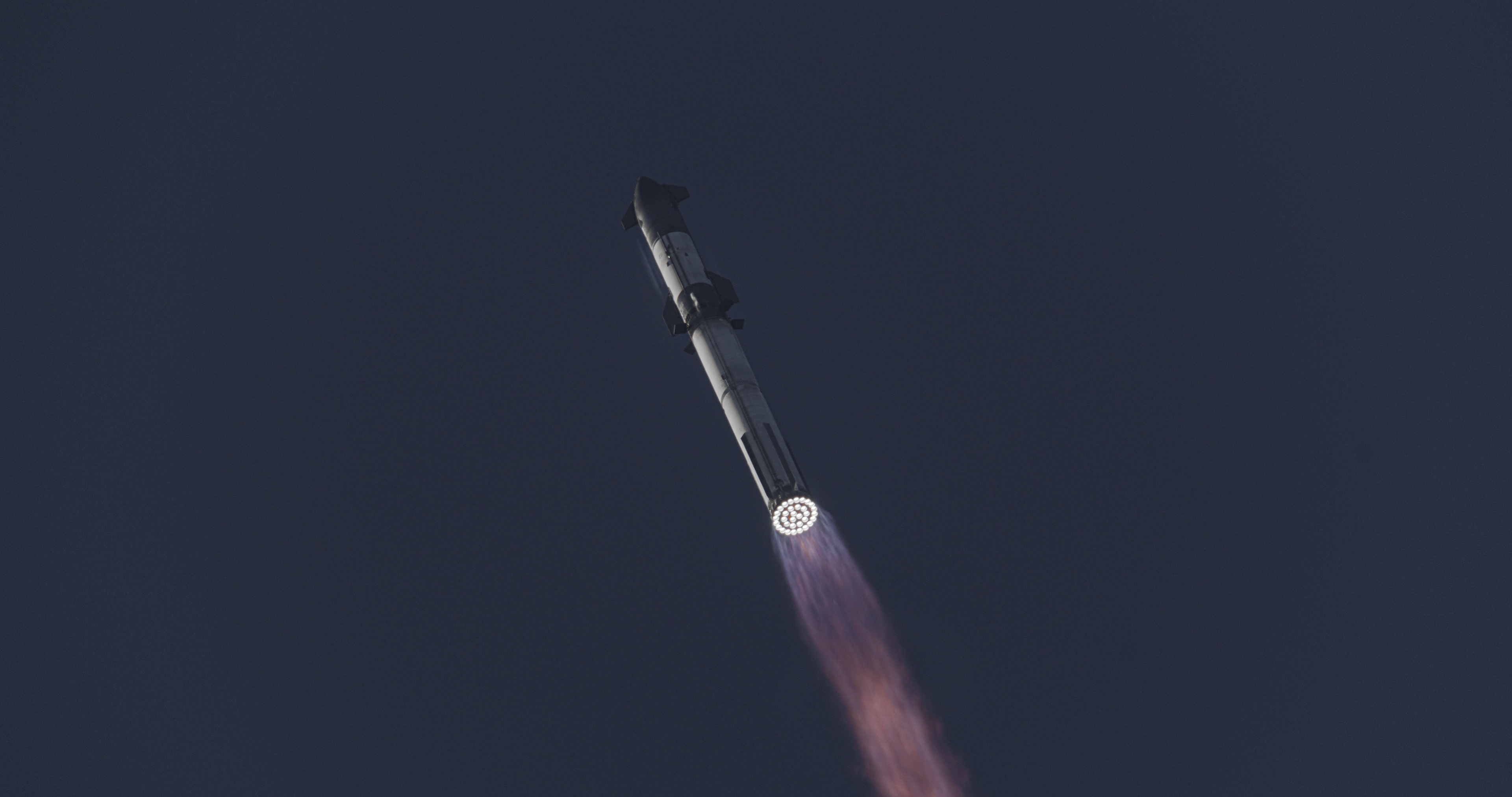 В SpaceX подтвердили взрыв ракеты, двигатели корабля Starship проработали несколько минут