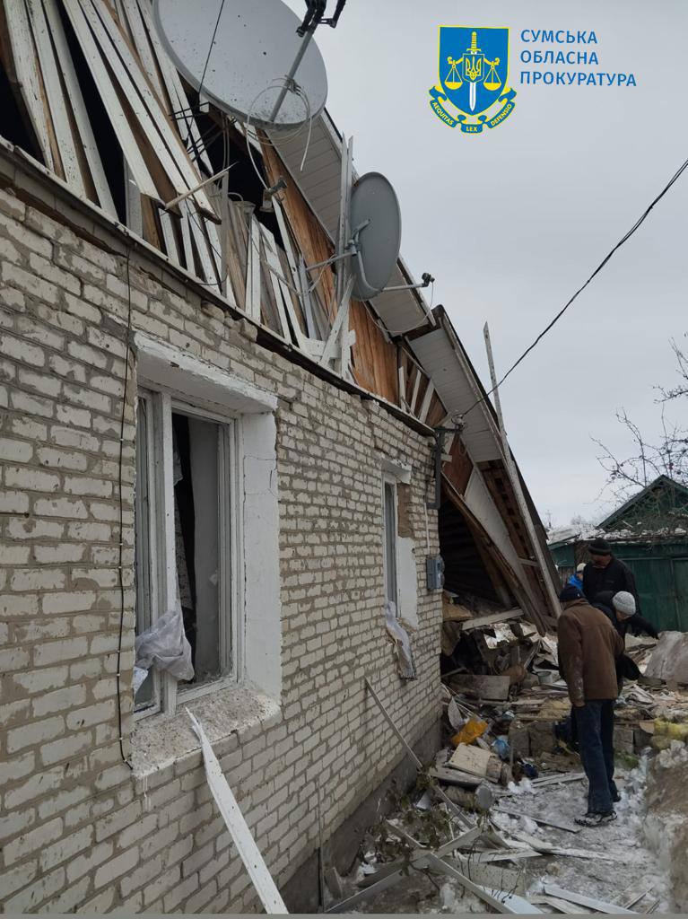 Россияне ударили по Середина-Буде: погиб ребенок и две женщины, есть раненые и разрушения