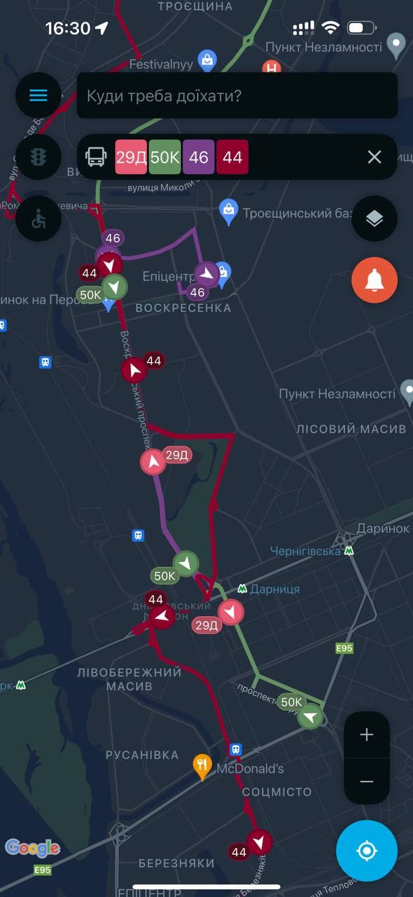 Транспорт на левом берегу Киева возобновил работу в нормальном режиме после обстрела