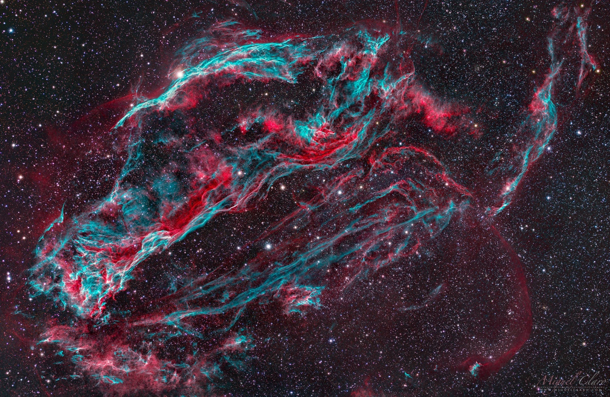 Фотограф показал туманность Вуаль, образовавшуюся 10 000 лет назад после взрыва звезды