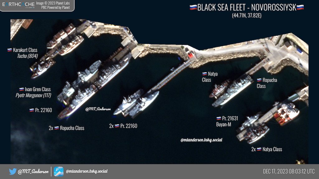 Корабли РФ в порту Новороссийска (Фото: MT Anderson/X)