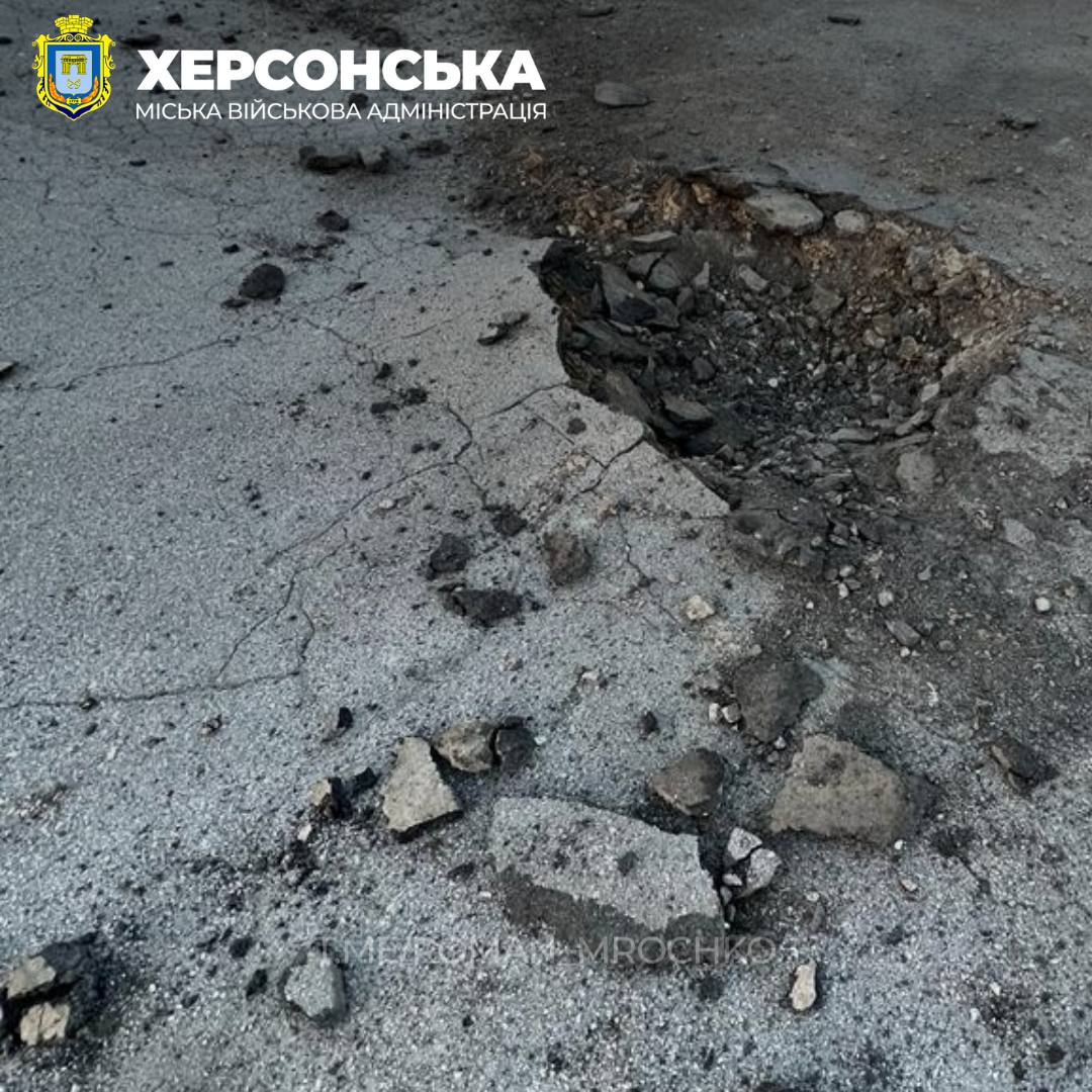 Три человека погибли в результате ночного обстрела Херсона: фото последствий