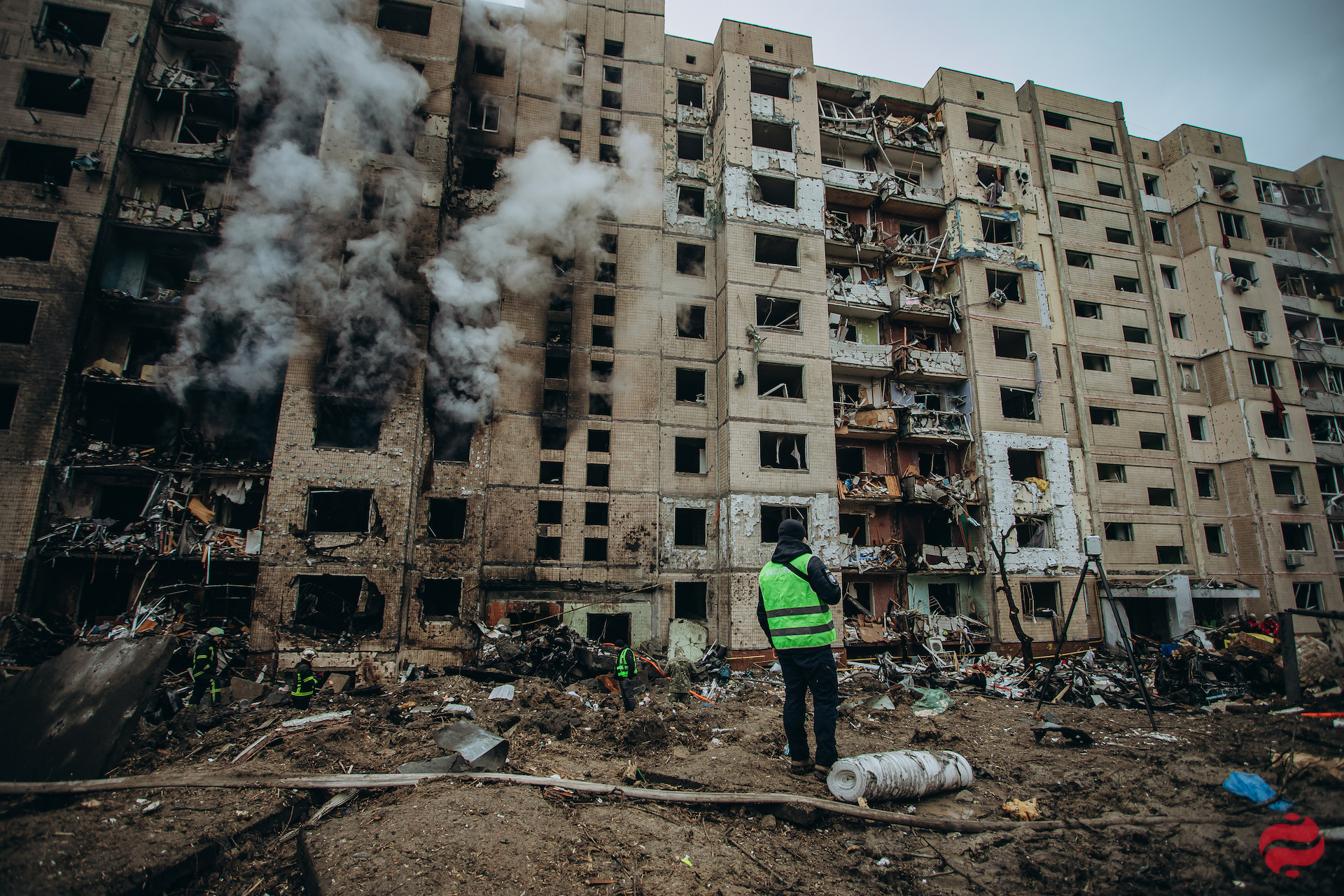 Масштабные пожары и потоп. Последствия обстрела Киевской области – фоторепортаж LIGA.net