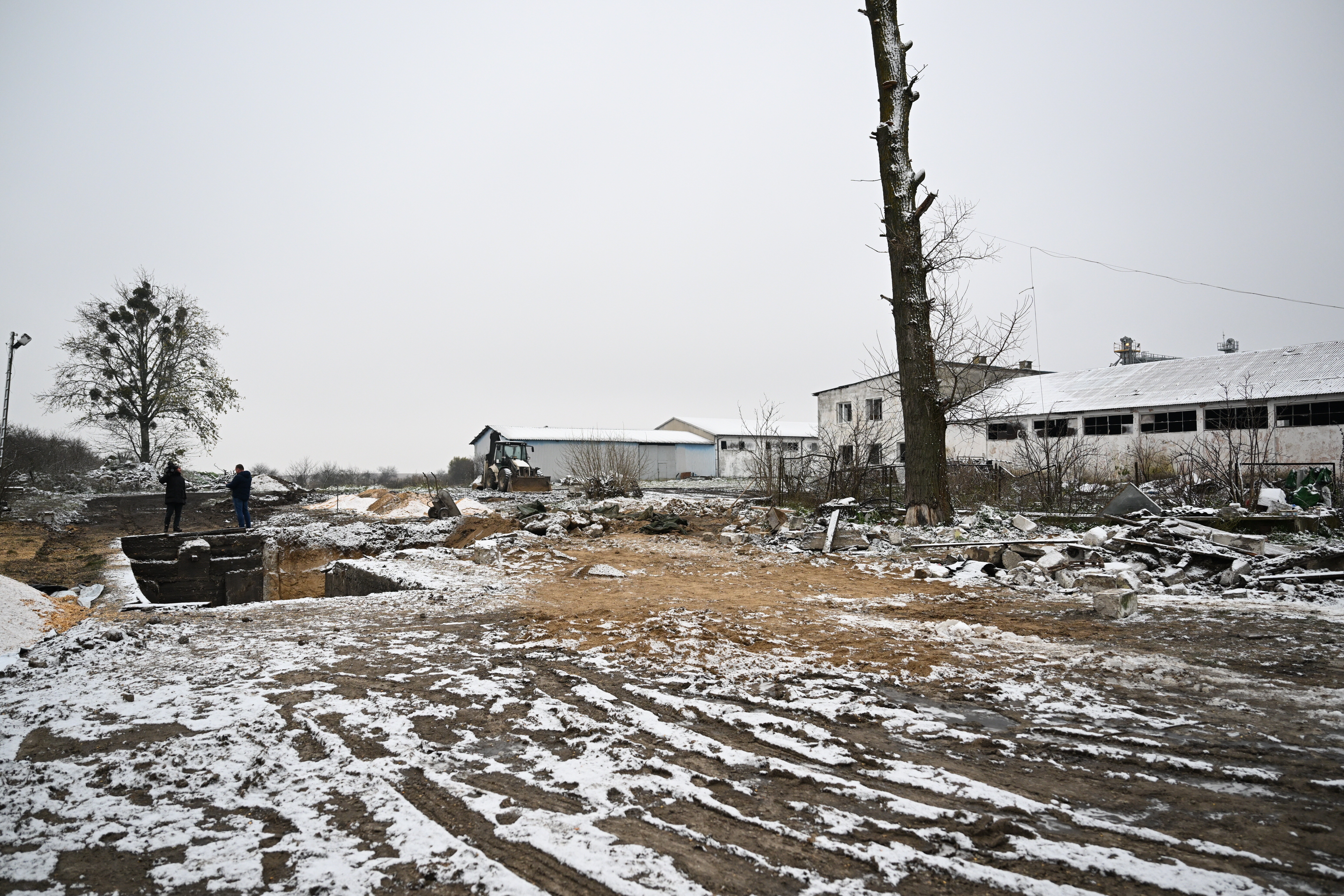 Місце вибуху ракети у селі Пшеводув біля кордону з Україною, 15 листопада 2022 рік (Фото: EPA/Darek Delmanowicz)