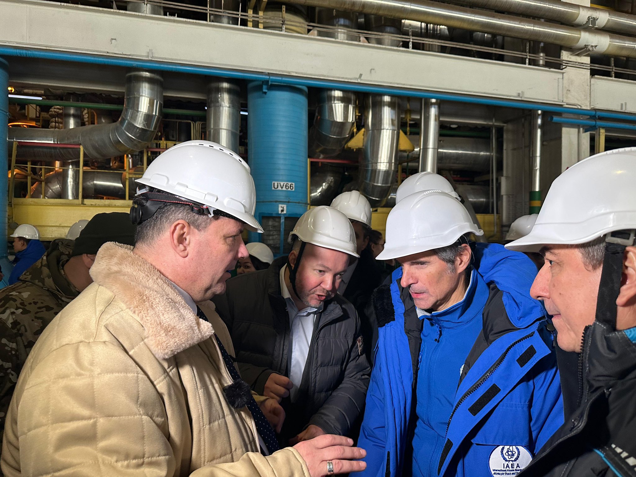 Директор МАГАТЭ посетил оккупированную РФ  Запорожскую АЭС: фото, видео