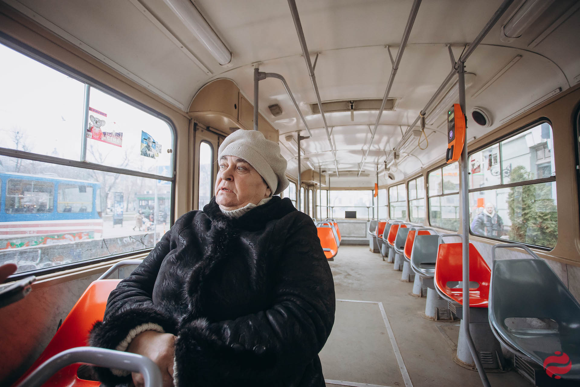 "Громадяни-кияни, приїжджі, селяни!" История самого преданного водителя трамвая в Киеве