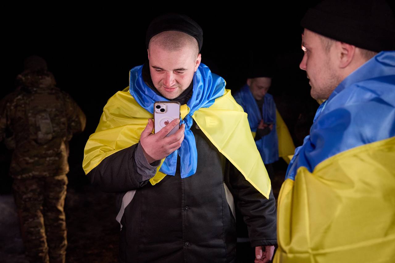 Украина вернула из плена РФ еще 100 воинов. Большинство – защитники Азовстали: фото