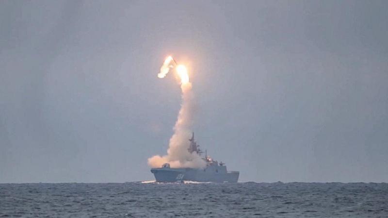 Россияне ударили по Киеву новейшей ракетой "Циркон". Что о ней известно