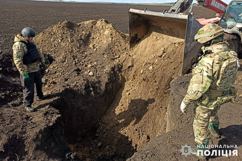 Под Хмельницким обезвредили полтонны взрывчатки из ракеты "Искандер М" – видео, фото