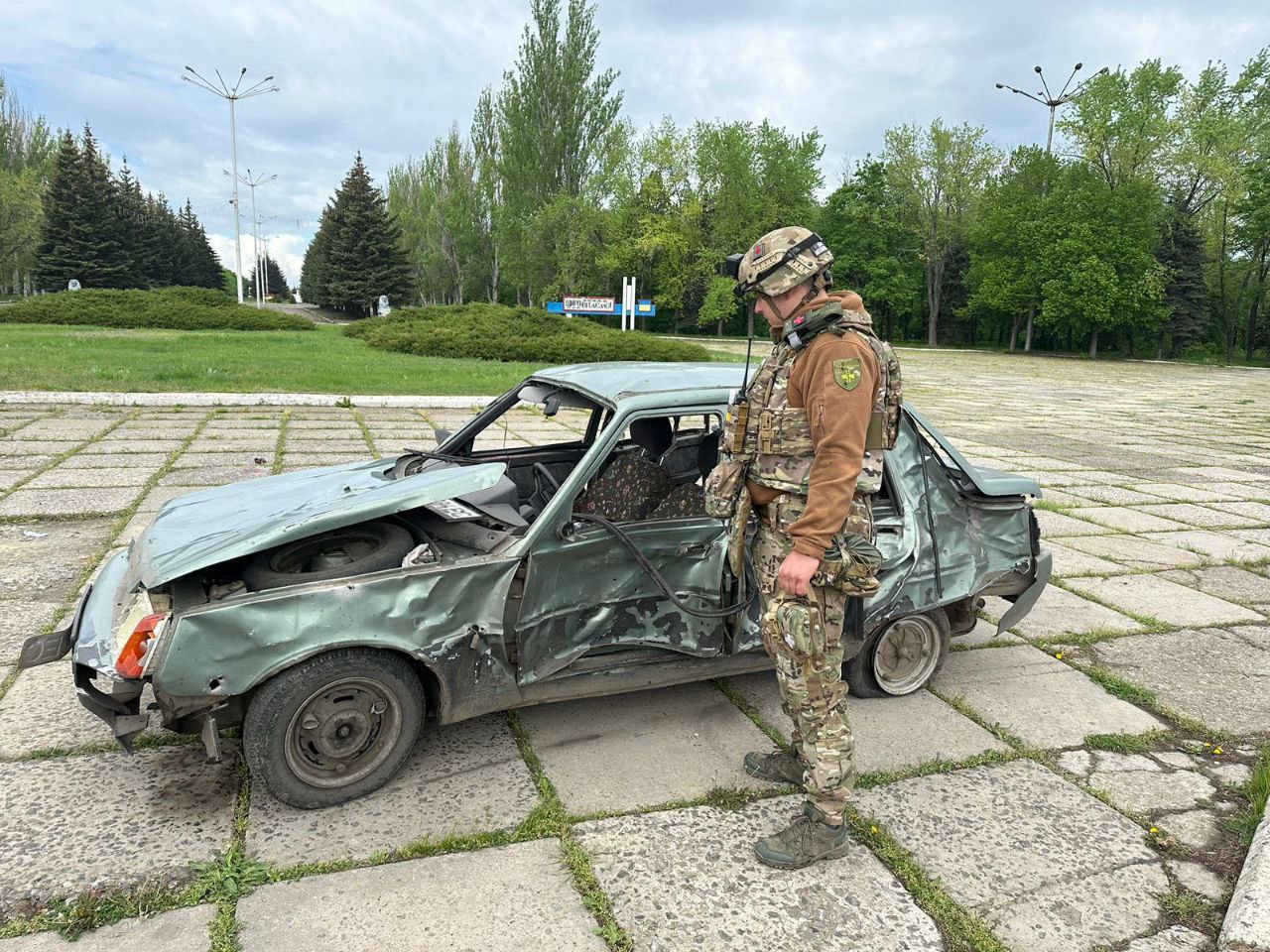 Росіяни вдарили бомбою УМПБ-Д-30 СМ по центру Костянтинівки. Є постраждалі – фото, відео