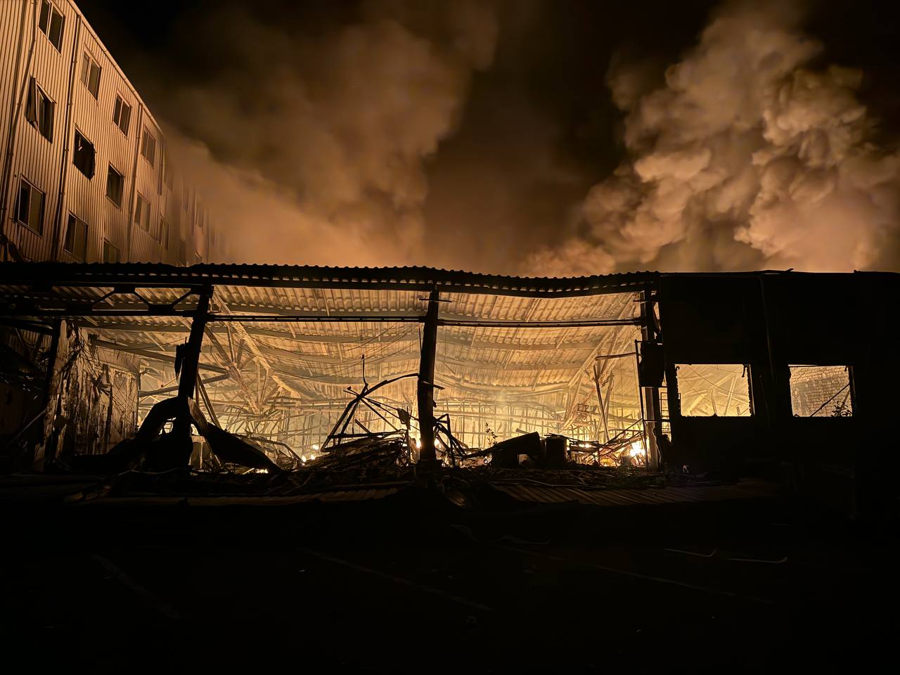 Ракетний удар по Одесі: постраждало 14 людей, пошкоджена цивільна інфраструктура – відео