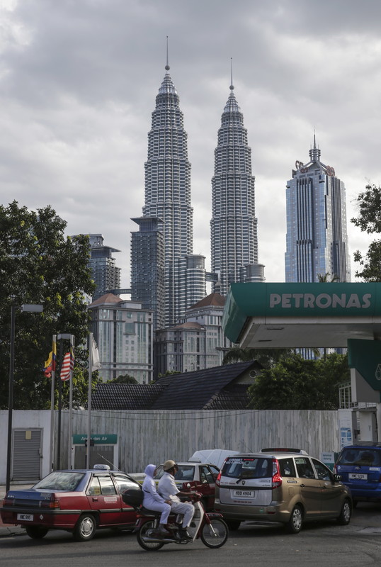PetronasTowers.jpg